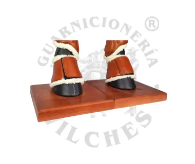 Campana Vilches | Cuero y Borreguillo