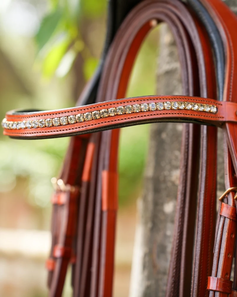Cabezada Inglesa Anatómica V-LINE SADDLERY