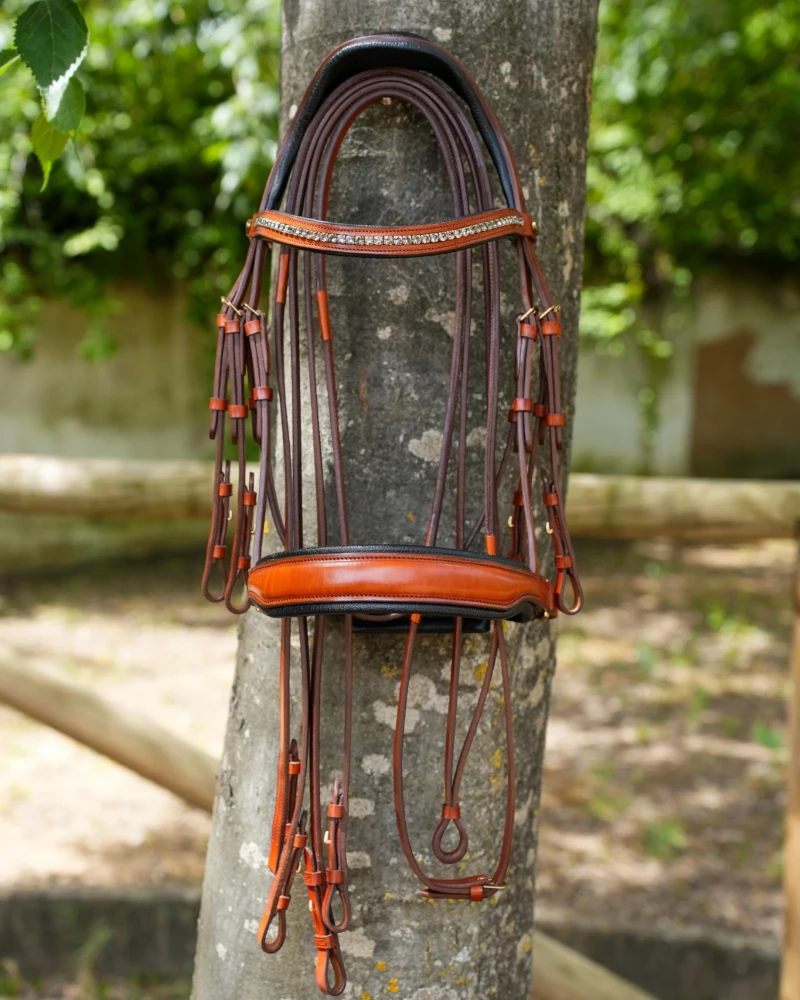Cabezada Inglesa Anatómica V-LINE SADDLERY