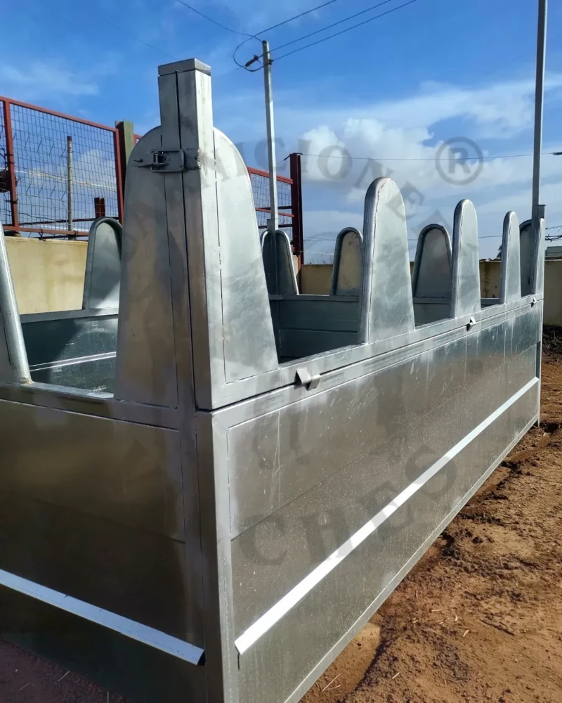 Forrajera de Suelo Rectangular de Acero Galvanizado | GV