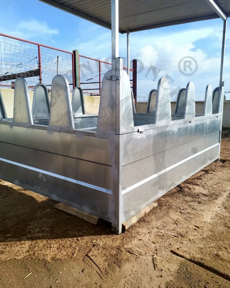 Forrajera de Suelo Rectangular de Acero Galvanizado | GV